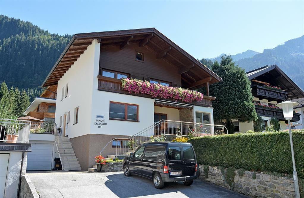 Haus Dejakom Mayrhofen Esterno foto